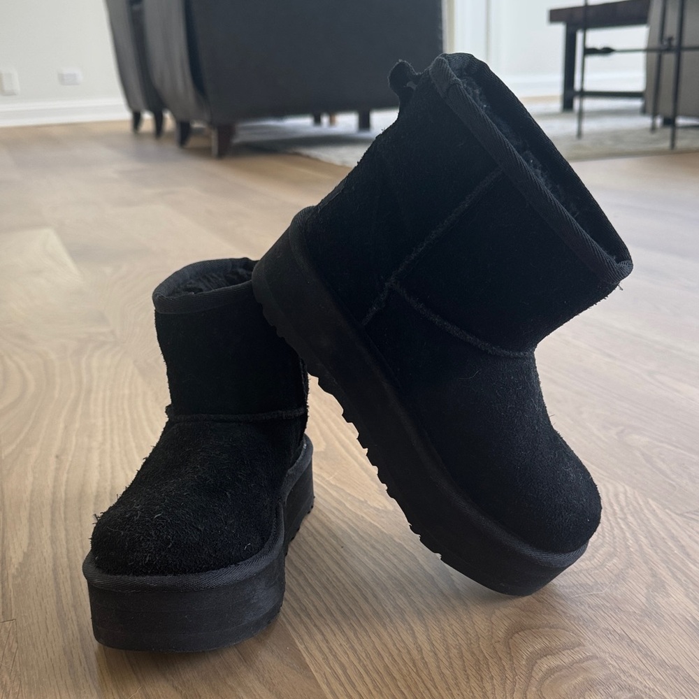 UGG Black Kids Boots